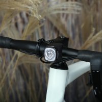 ADDVlEW Twins StVZO Fahrradlicht SetFrontlicht 130 m Reichweite, RücklichtIP65 wasserdicht, wiederaufladbareAkkus, Einfache Montage